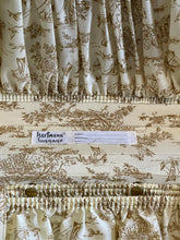 Load image into Gallery viewer, Rate Vintage Hartman Luggage