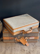 Load image into Gallery viewer, Rate Vintage Hartman Luggage
