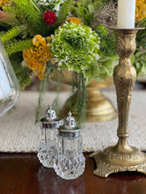 Load image into Gallery viewer, Indiana Glass Salt &amp; Pepper Shaker
