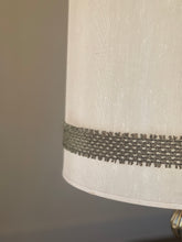 Load image into Gallery viewer, Hollywood Regency Lamp
