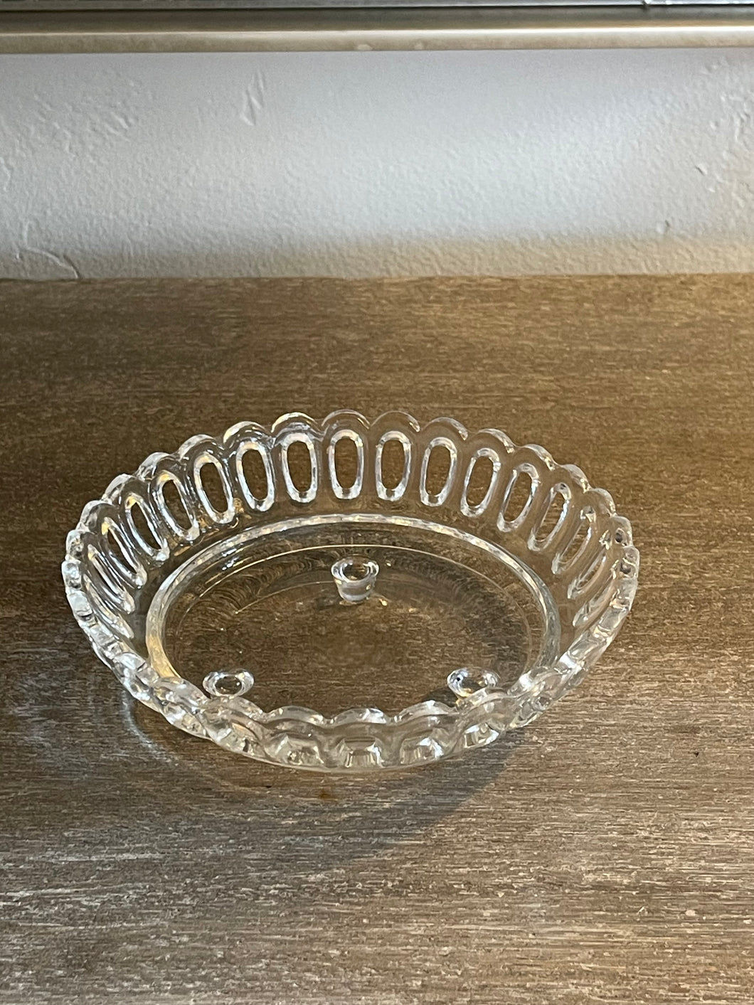 Looped Rimmed Glass Dish