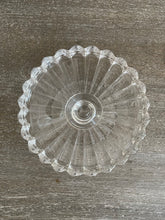 Load image into Gallery viewer, Vintage Clear Glass Dish

