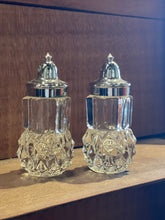 Load image into Gallery viewer, Indiana Glass Salt &amp; Pepper Shaker
